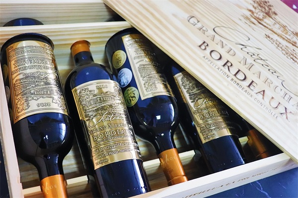 開(kāi)紅酒加盟店怎么選擇品牌